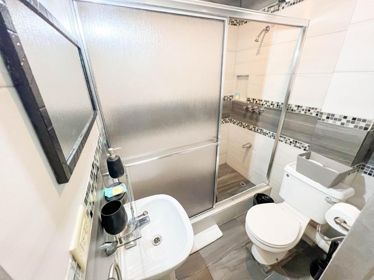 Stacys Place #4 Studio Apartment Port of Spain Екстер'єр фото