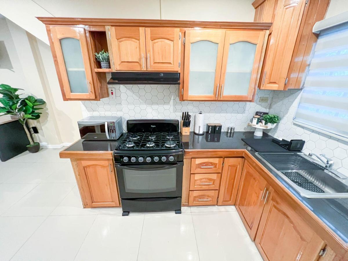 Stacys Place #4 Studio Apartment Port of Spain Екстер'єр фото